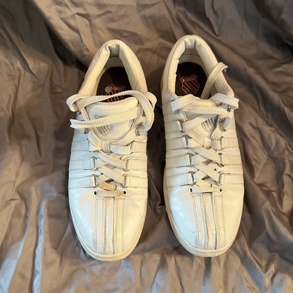 Men’s all white K-Swiss classics. 11 - Picture 2 of 8